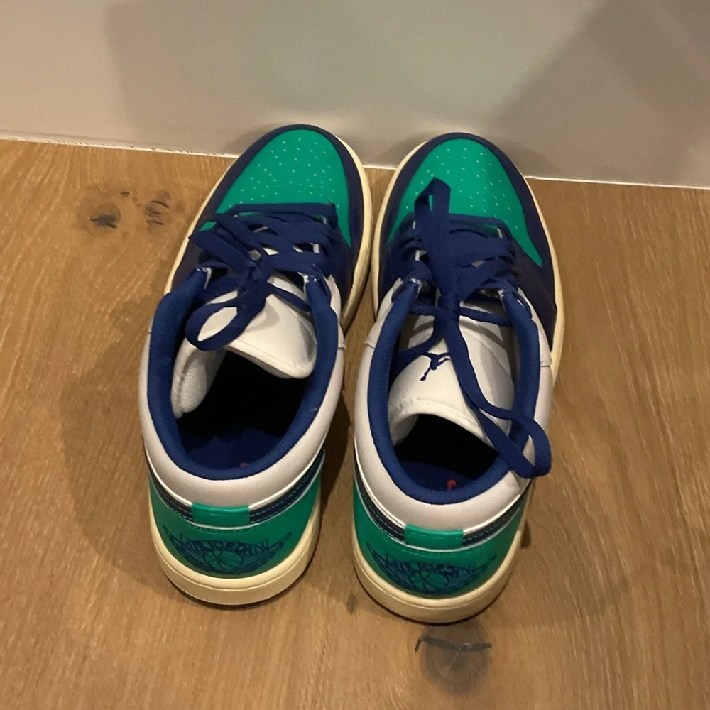 Jordan low top